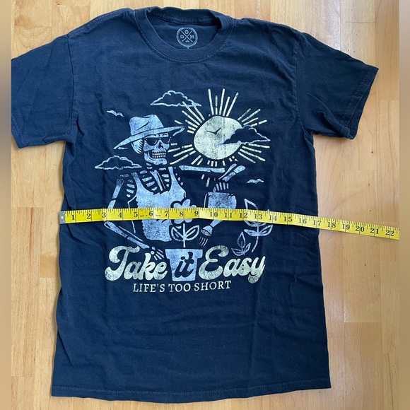 Take it Easy Black Tee Shirt Size Small - Picture 3 of 5